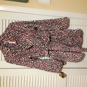 New Victoria's secret plush/soft Robe size XS